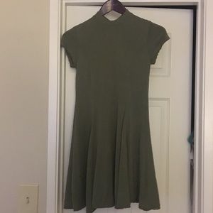 NWOT Slinky Cap sleeve dress with keyhole back